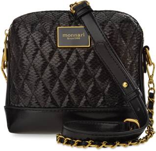 Monnari malá elegantní dámská kabelka s řetízkem dvoukomorová lakovaná kabelka se vzorem šupin - černá