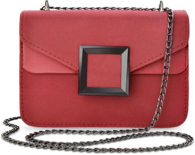 Stylová unikátní nubuková dámská kabelka listonoška na řetízku s geometrickou přezkou - červená
