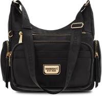 MONNARI CROSSBODY BAG SPORTOVNÍ DÁMSKÁ MĚSTSKÁ KABELKA VELKÁ POSTBAG S DLOUHÝM POPRUHEM S LOGEM A KAPSAMI - ČERNÁ