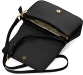 Dámská crossbody kabelka s klopou klasická s logem listonoška – černá - 4