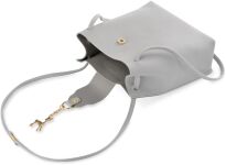 Malá dámská kabelka vak taška s přívěskem - šedá - 3